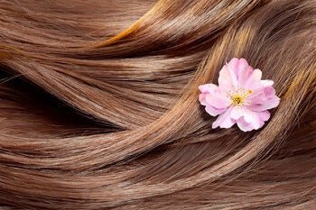 Quel complément choisir pour ses cheveux ? - June Laboratoire